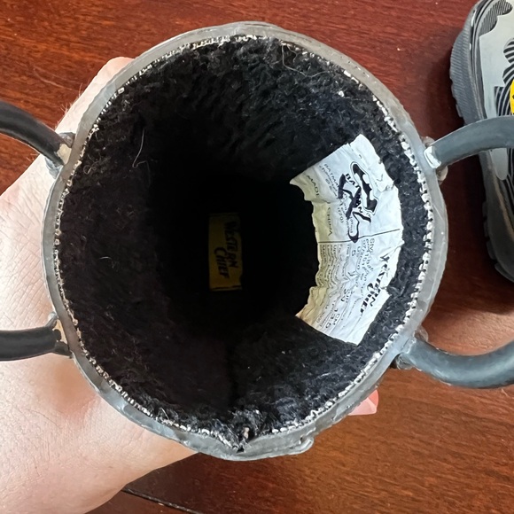 Western Chief Batman Rain and Snow Boots Kids size 5 Black Gray Yellow GUC - Picture 8 of 8